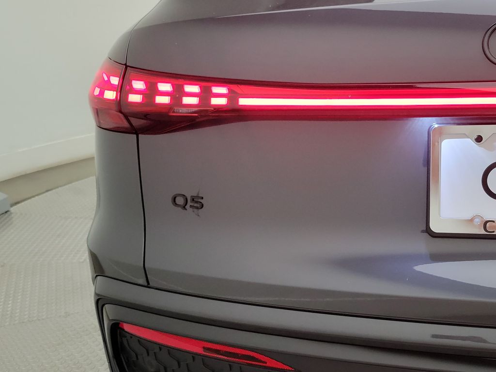 Thumbnail: 2026 Audi Q5 - 8