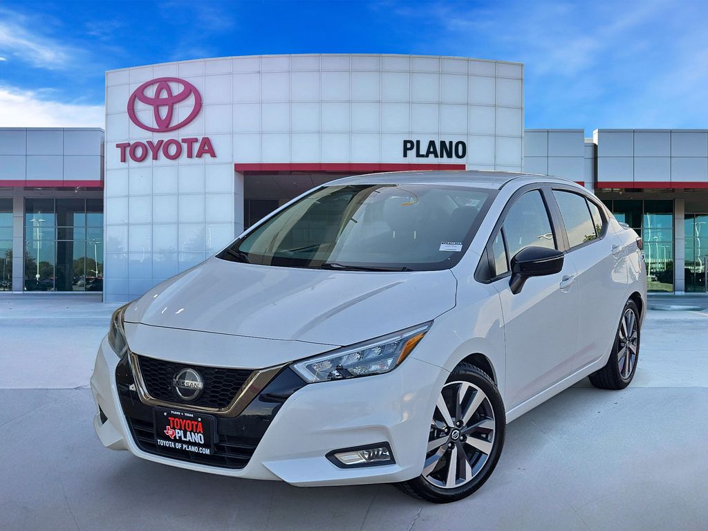 2020 Nissan Versa SR FWD
