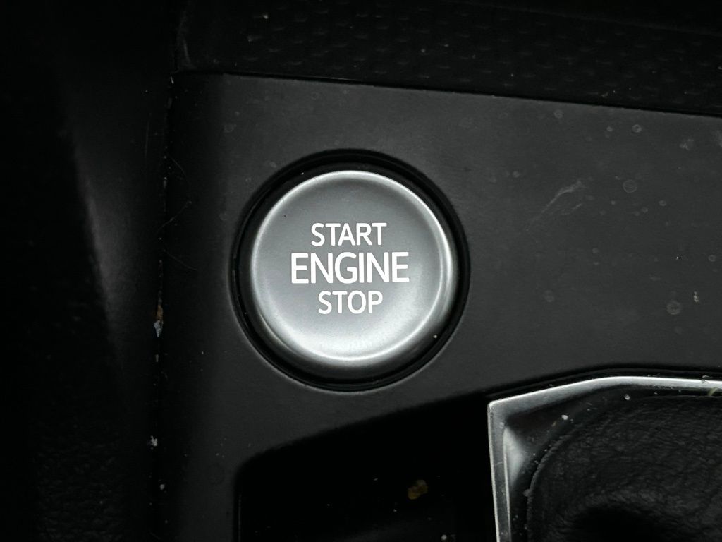 Thumbnail: 2022 Volkswagen Taos - 28