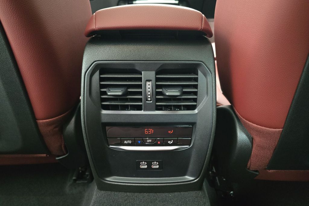 2025 Bmw 330i xDrive photo 21