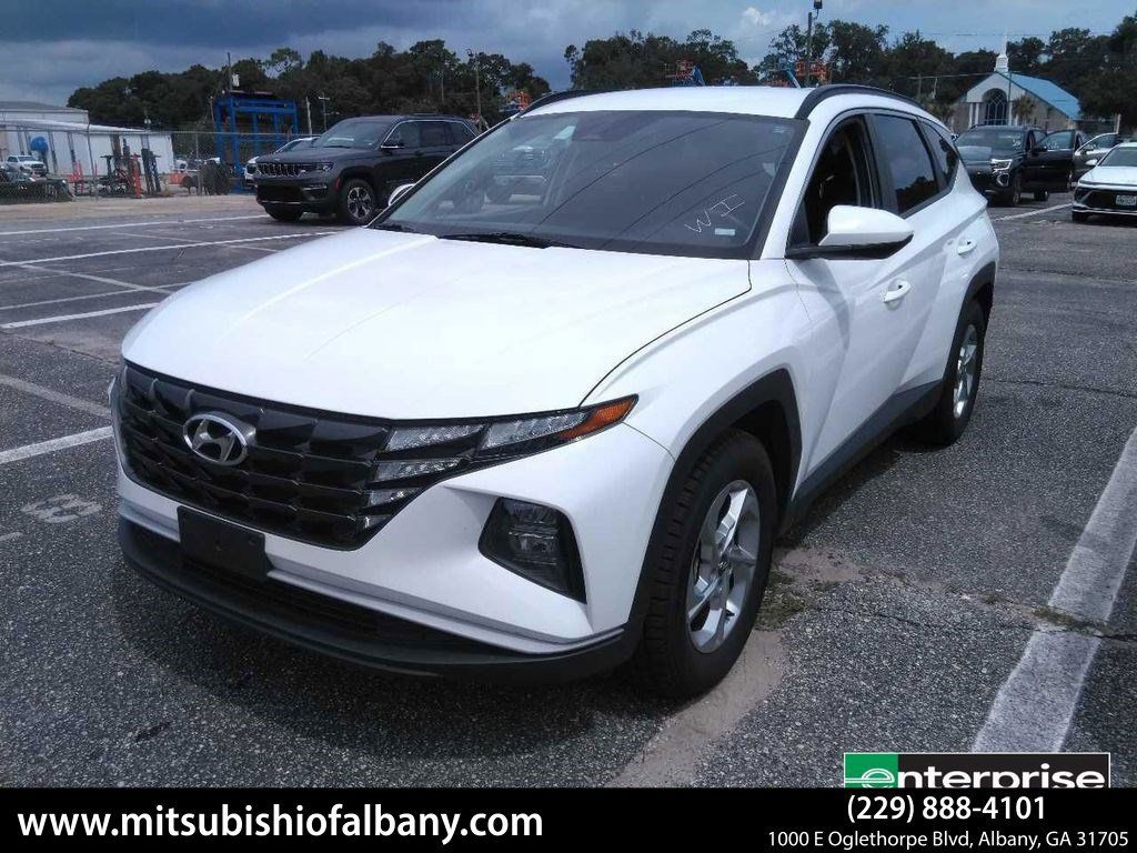 White Pearl 2024 Hyundai Tucson SUV / Crossover Front-Wheel Drive 8-Speed Automatic