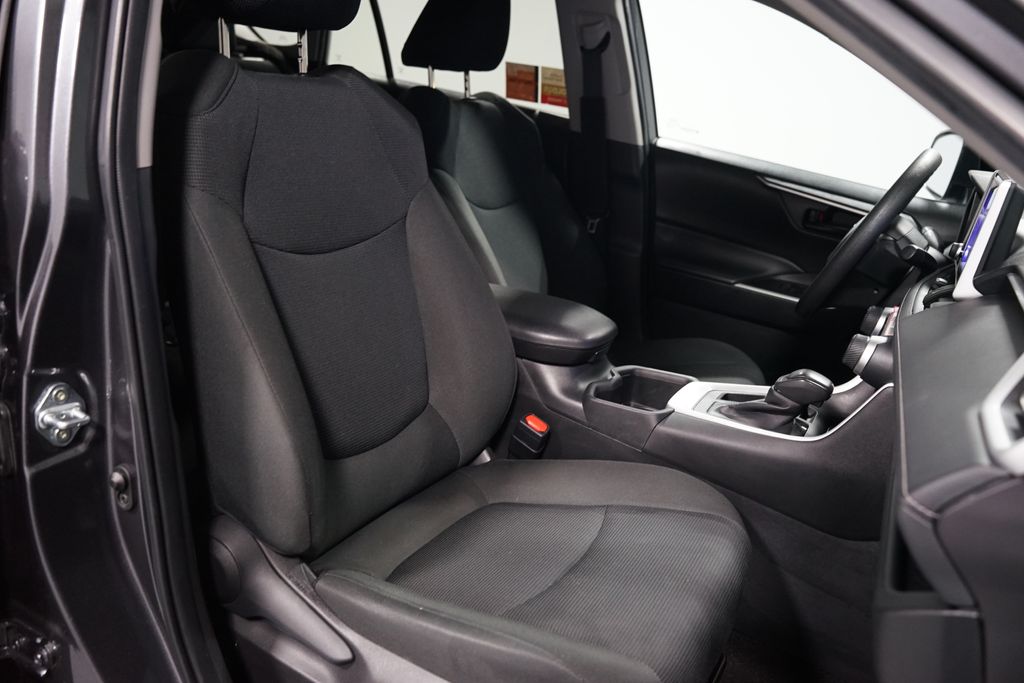 Thumbnail: 2024 Toyota RAV4 - 25