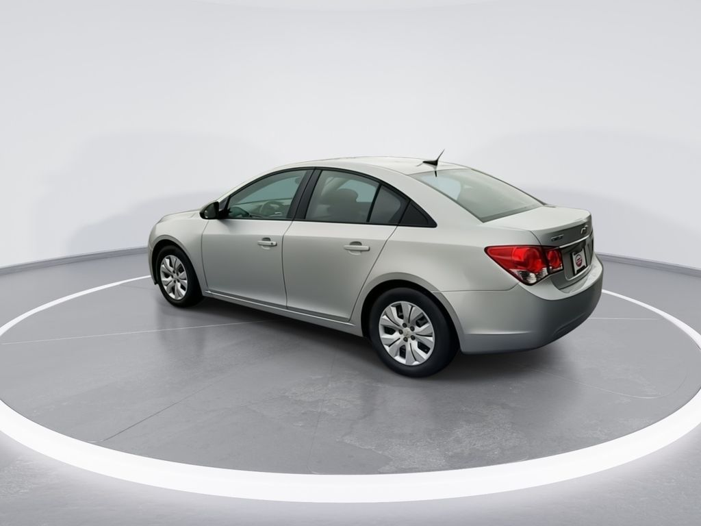 2014 Chevrolet Cruze LS 6