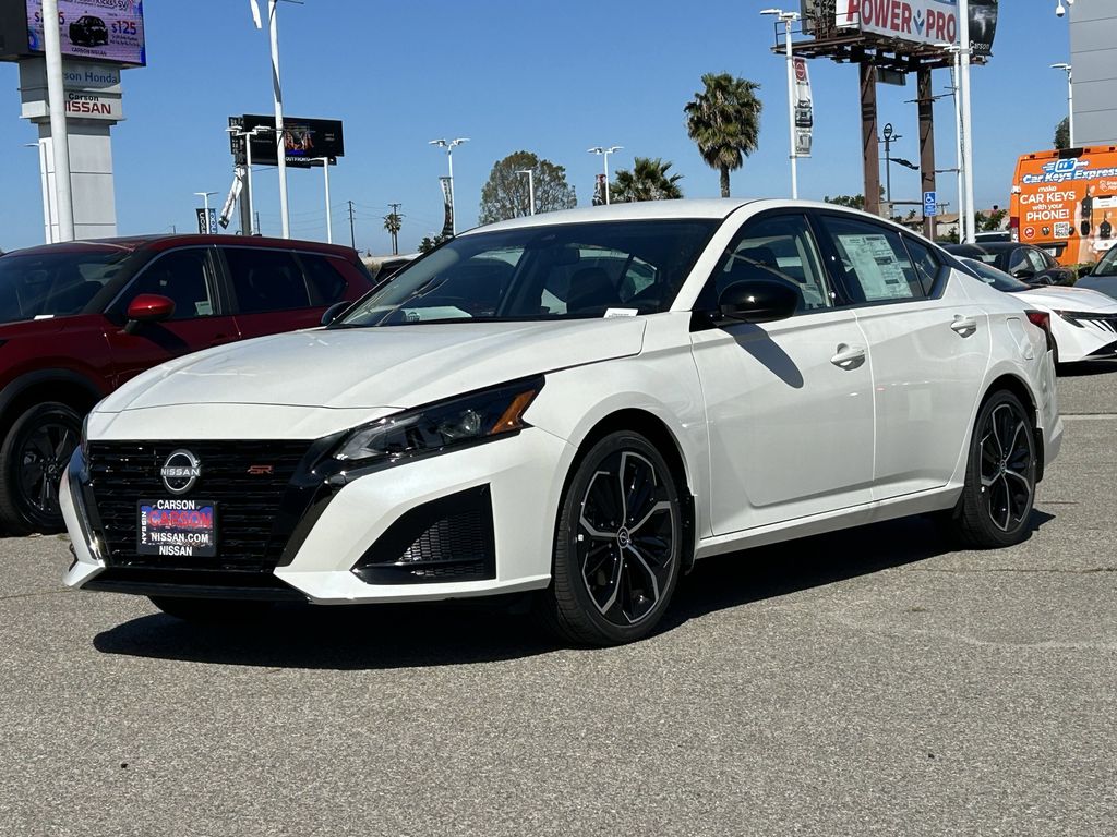 2025 Nissan Altima 2.5 SR