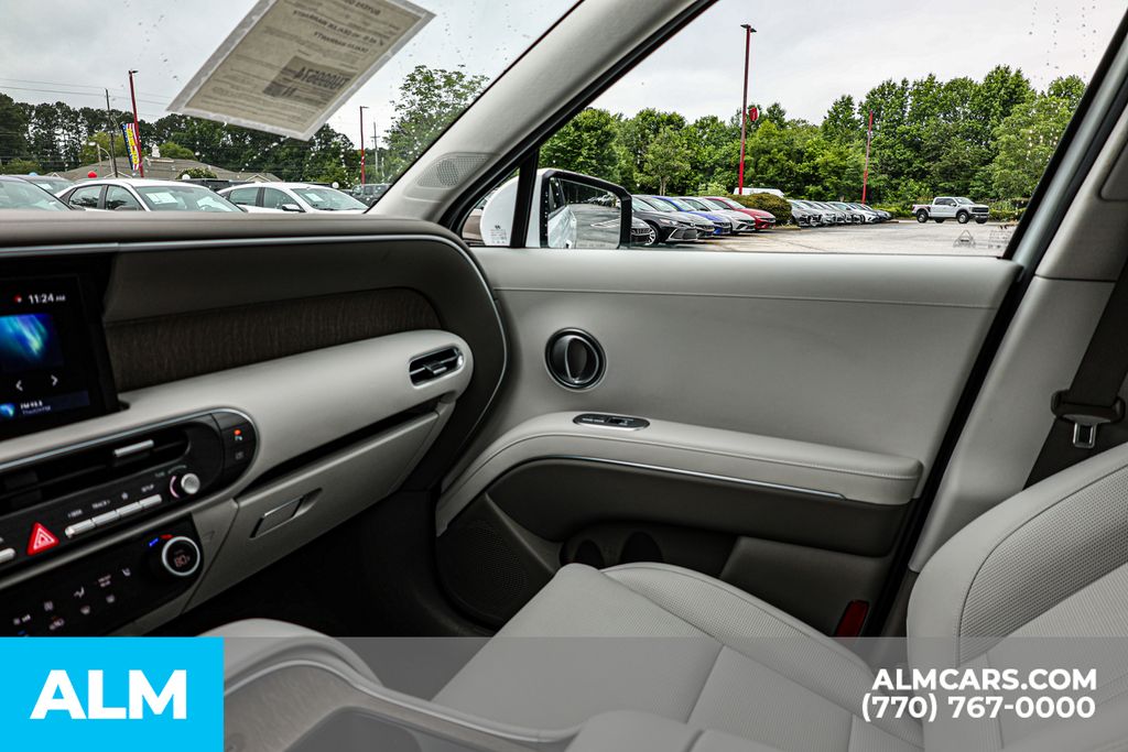 Used 2026 White Hyundai SEL image 48