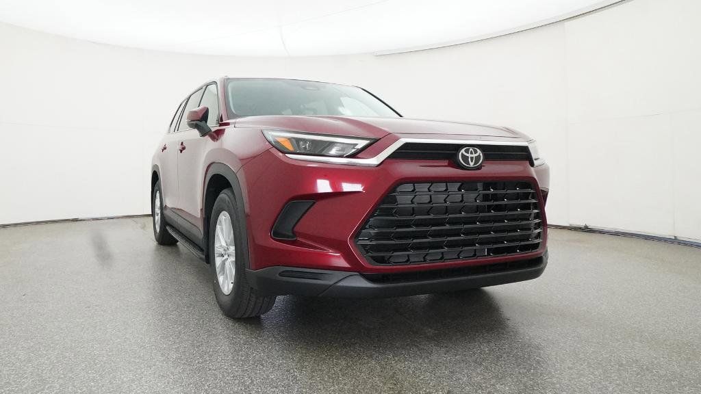2025 Toyota Grand Highlander XLE 24