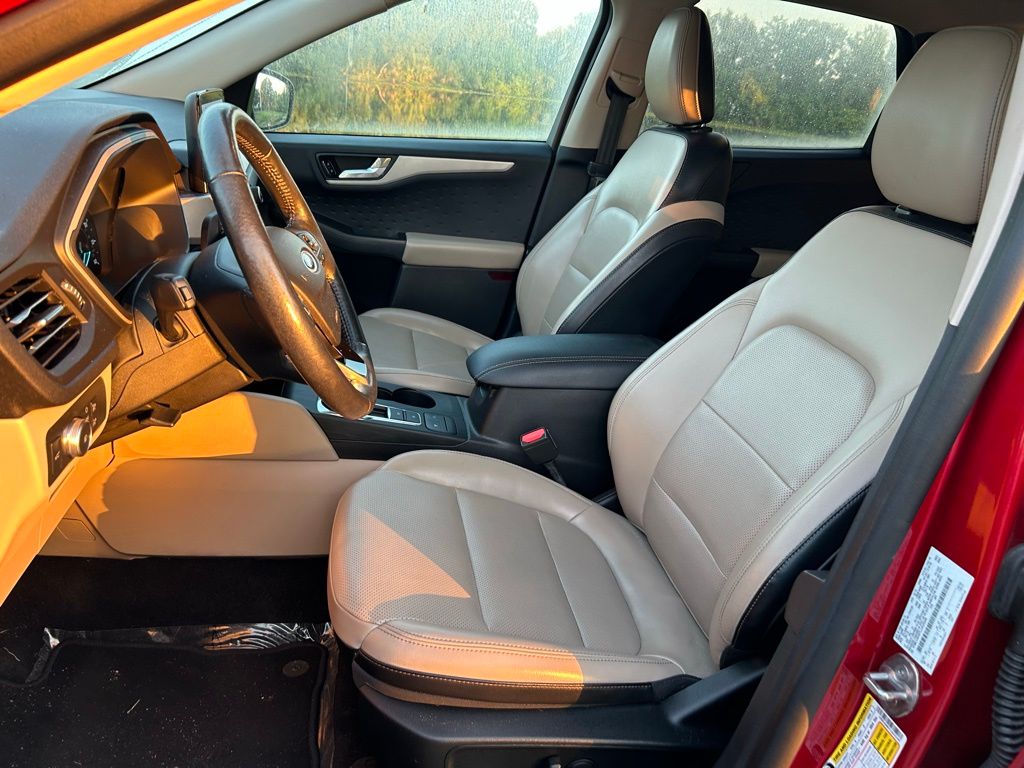 Thumbnail: 2020 Ford Escape - 13
