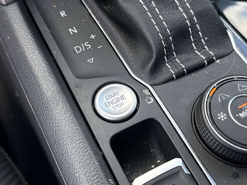 2022 Volkswagen Atlas Cross Sport 3.6L V6 SE w/Technology Gray at DeMontrond Auto Country