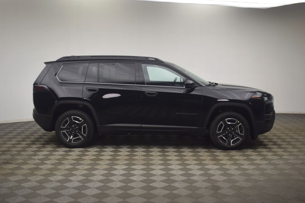 new 2026 Jeep Cherokee car, priced at $39,778