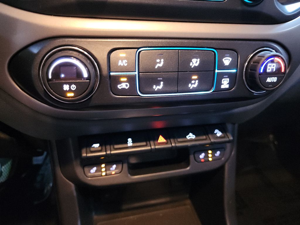 2016 Chevrolet Colorado Z71 photo