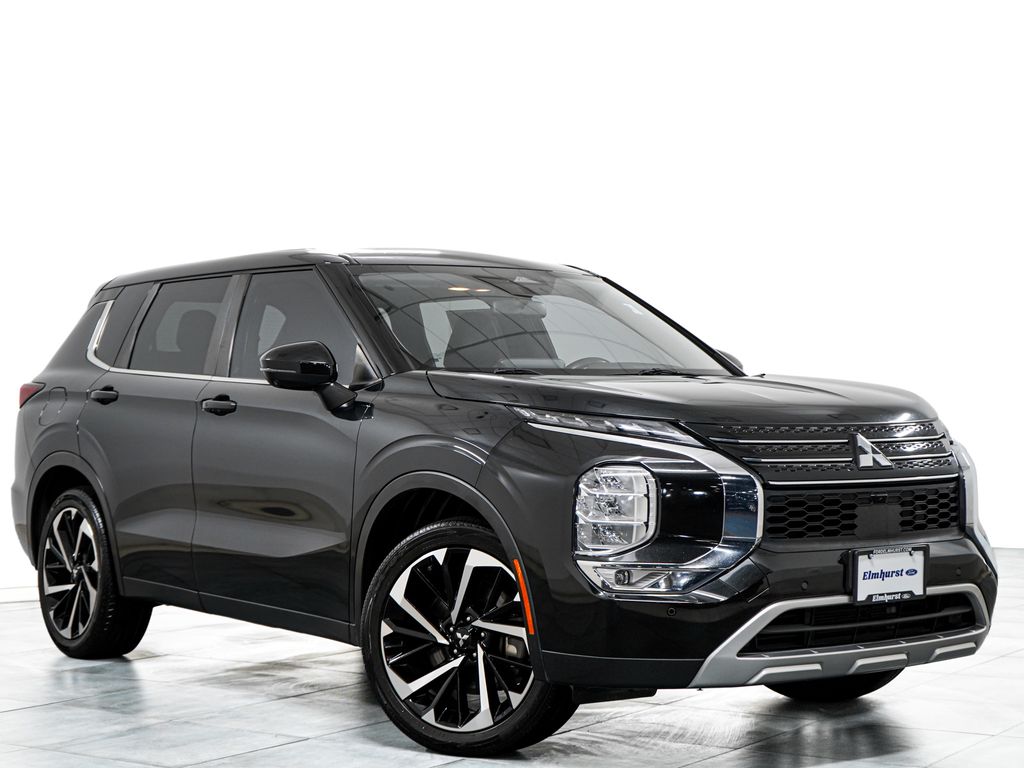 Black Diamond 2023 Mitsubishi Outlander SUV / Crossover Front-Wheel Drive Continuously Variable Transmission