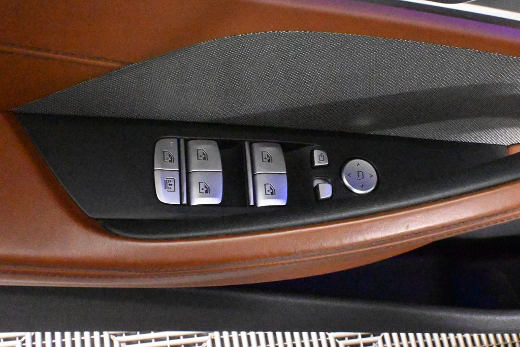 Thumbnail: 2022 BMW 8 Series - 32