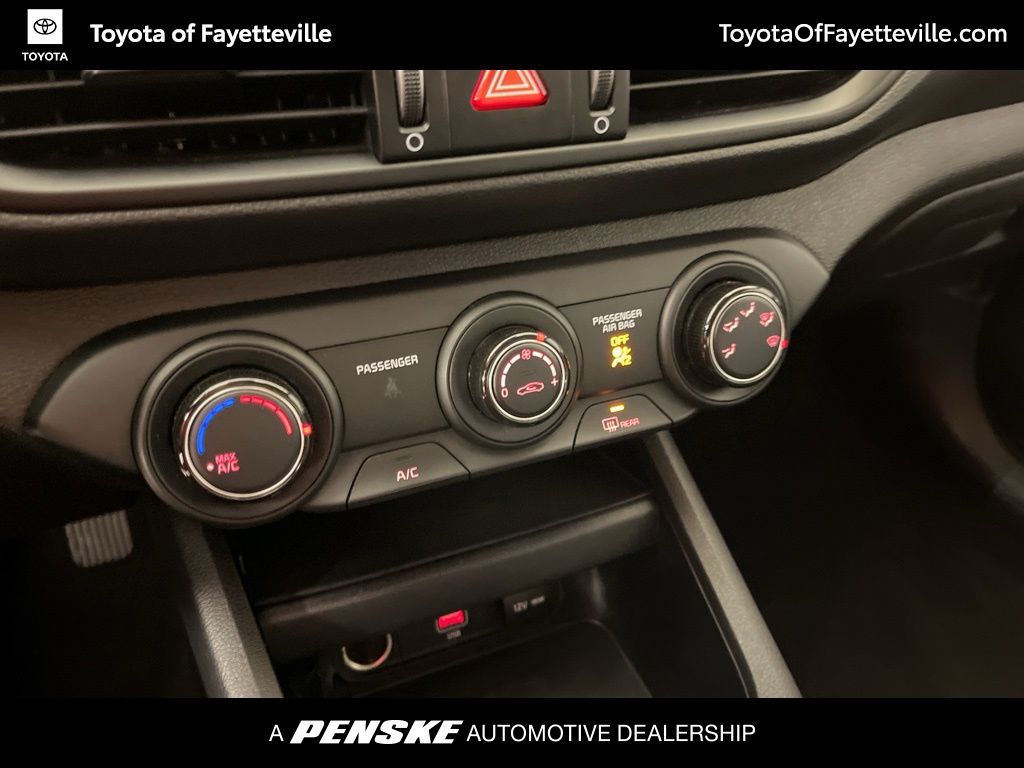 Thumbnail: 2023 Kia Forte - 28