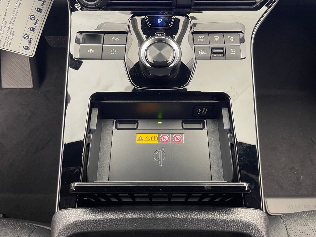 2025 Toyota bZ4X Limited 28
