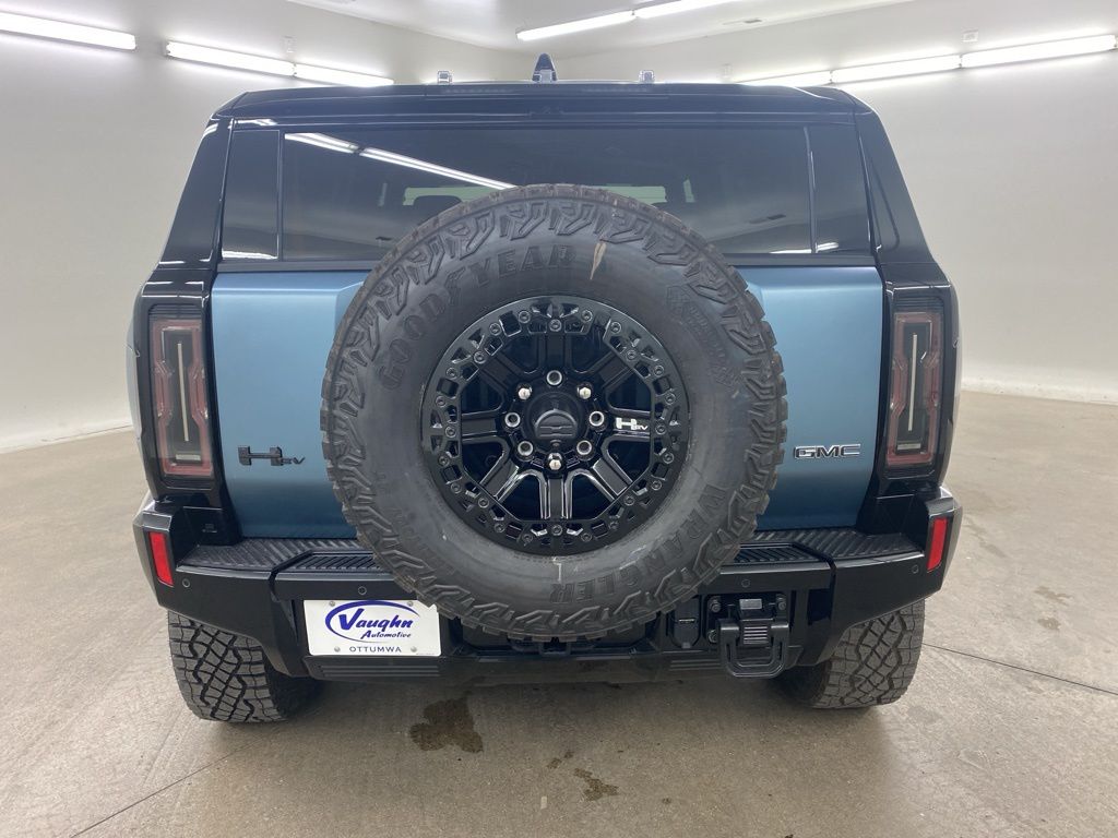 2024 GMC HUMMER EV SUV 3X photo