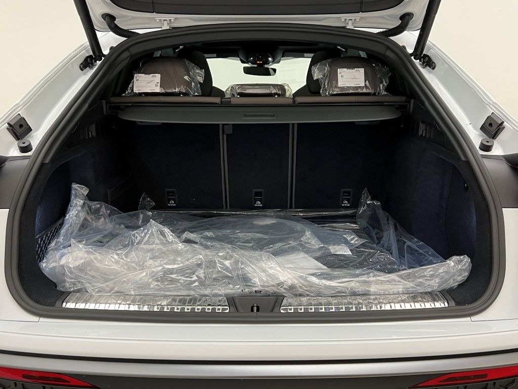 Thumbnail: 2025 Audi Q5 - 10