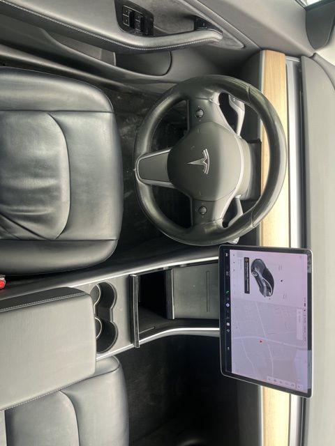 2018 Tesla Model 3 Mid Range 32