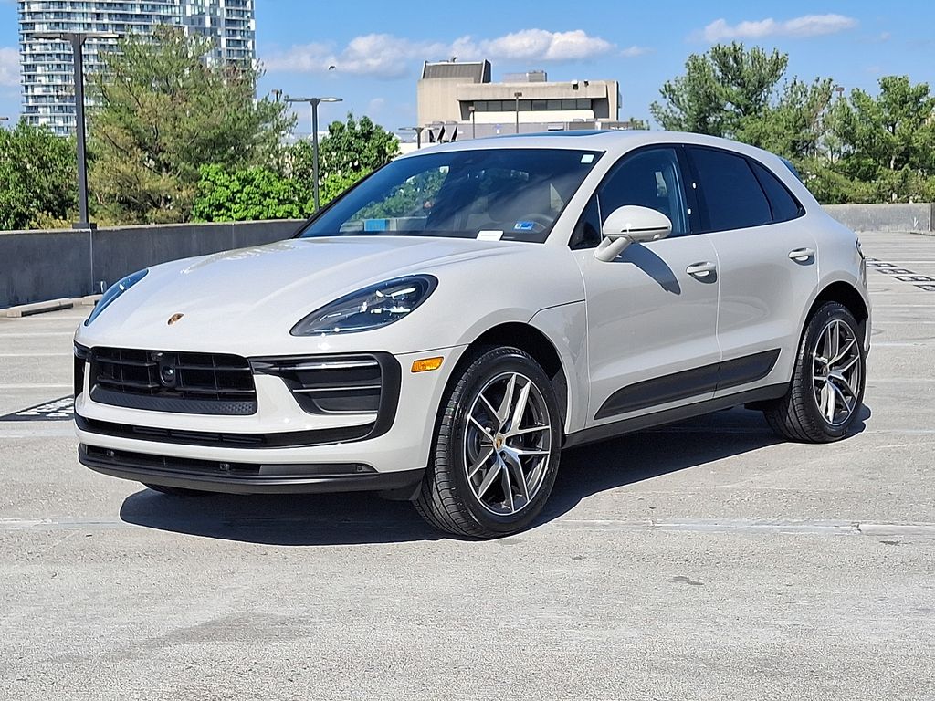 Thumbnail: 2026 Porsche Macan - 1