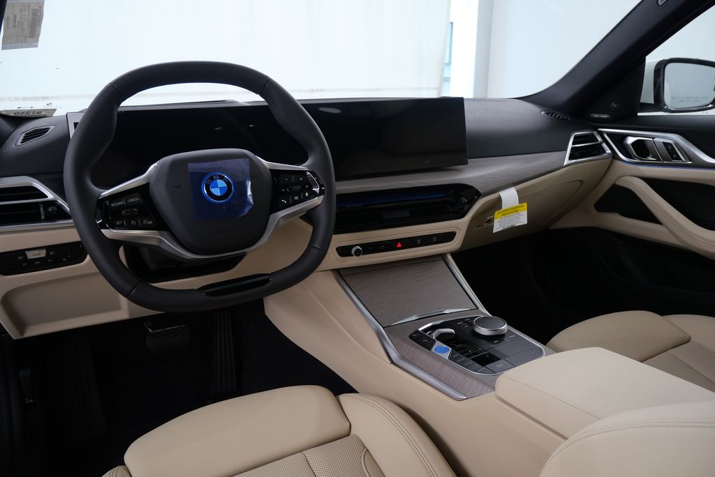 2025 BMW i4 eDrive40 17