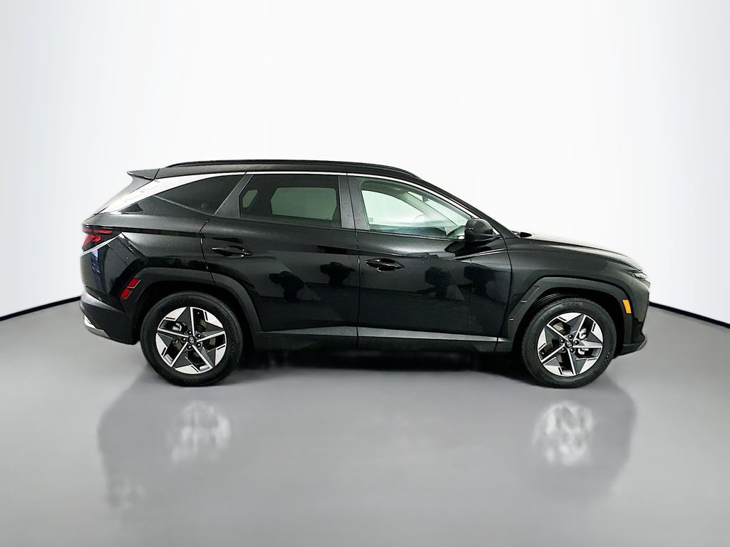 Thumbnail: 2025 Hyundai Tucson - 4