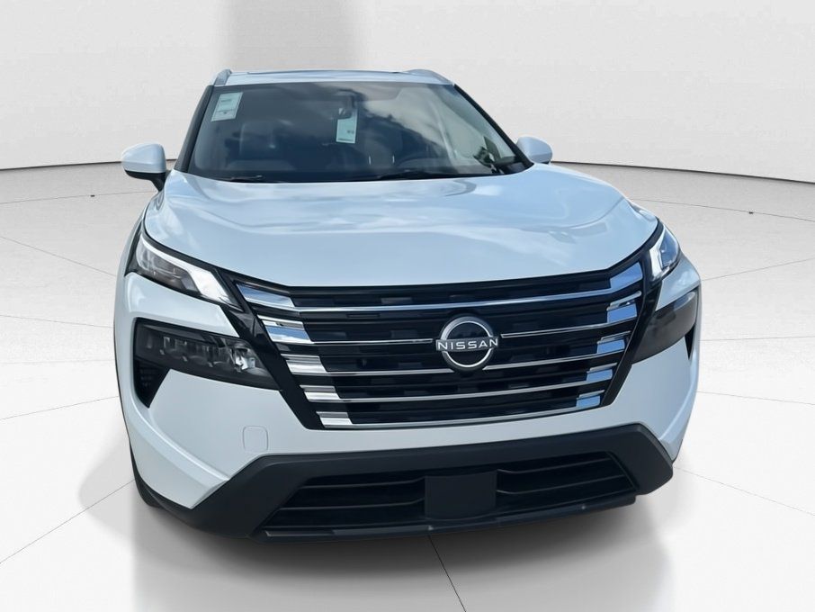 2025 Everest White Pearl Nissan Rogue SV FWD SUV