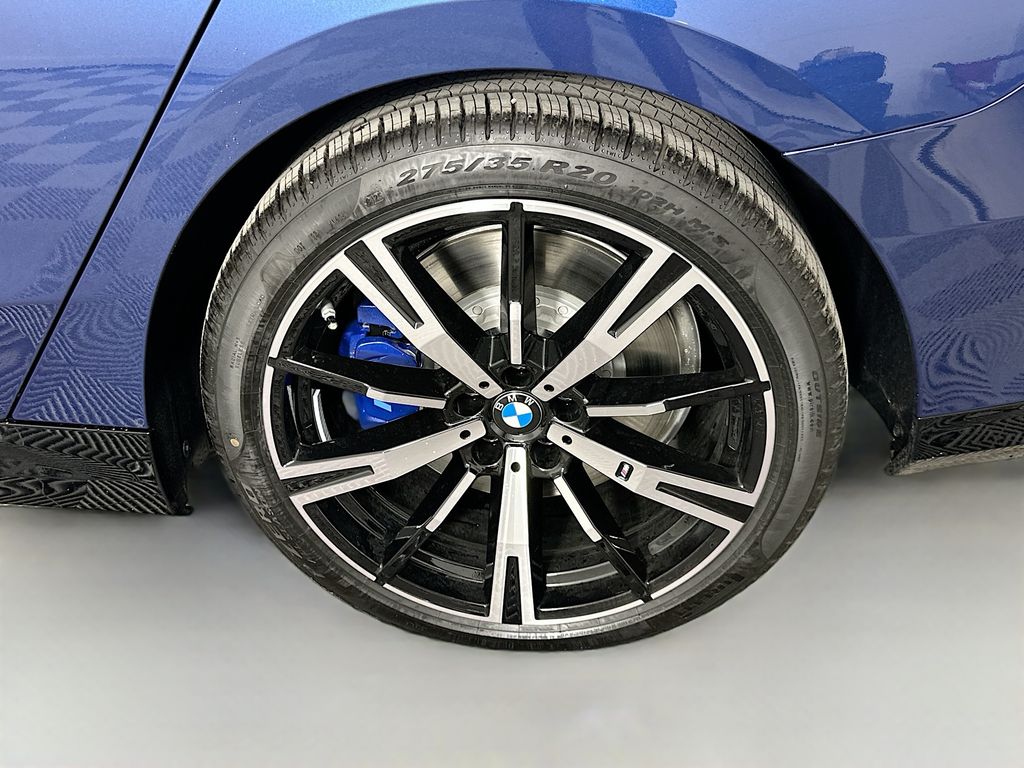 Thumbnail: 2026 BMW 5 Series - 23