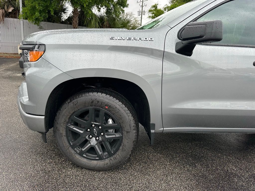 2024 Chevrolet Silverado 1500 Custom 11