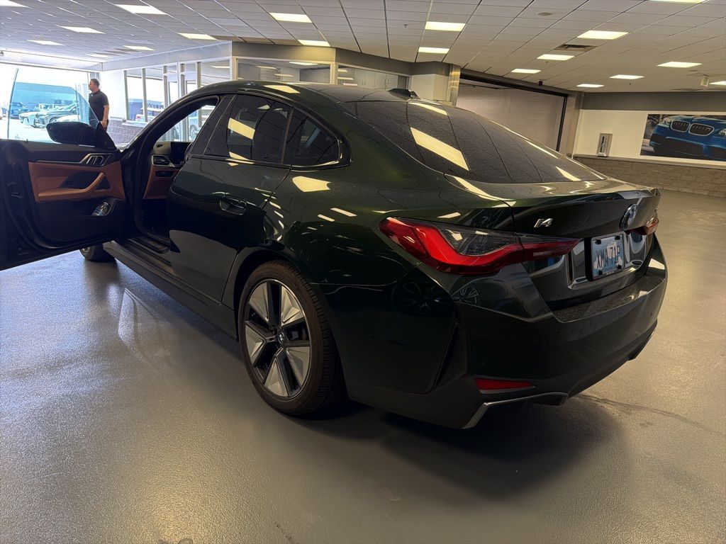 Thumbnail: 2023 BMW i4 - 4