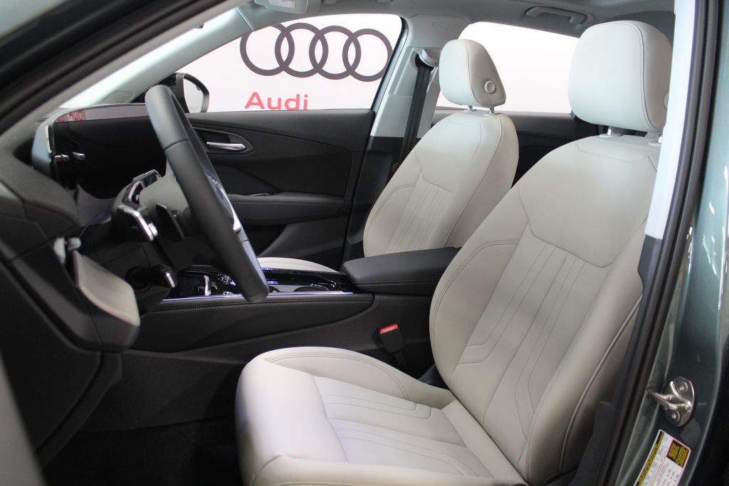 Thumbnail: 2026 Audi Q3 - 12