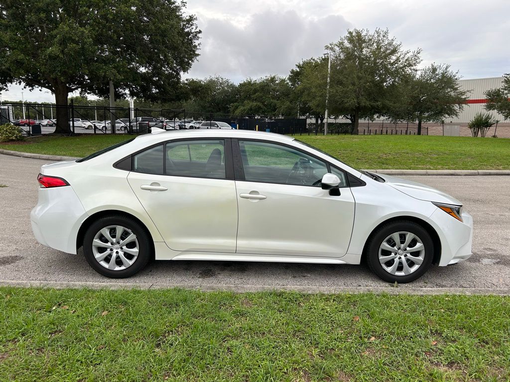 2022 Toyota Corolla LE 6
