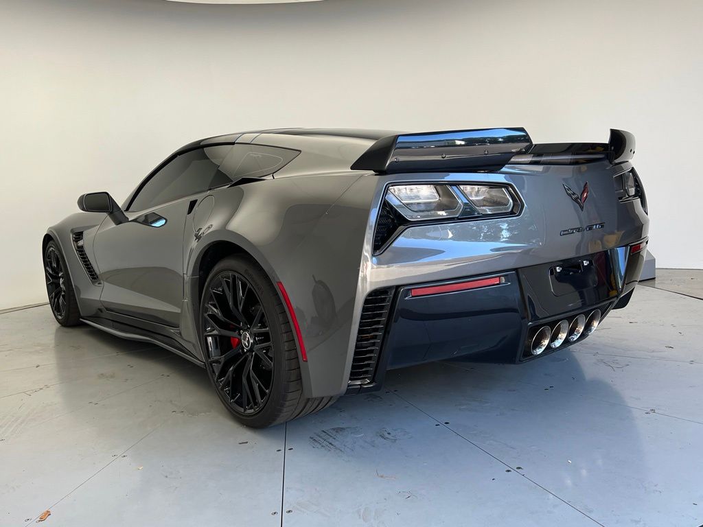 Thumbnail: 2015 Chevrolet Corvette - 4