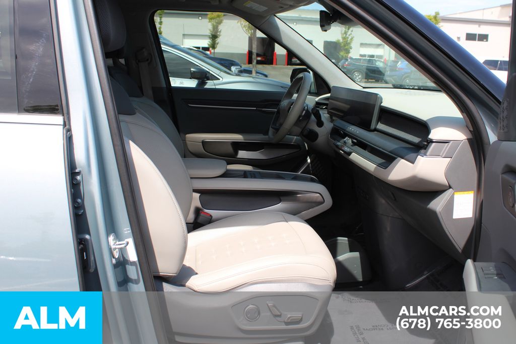 2024 Kia EV9 Wind photo 15