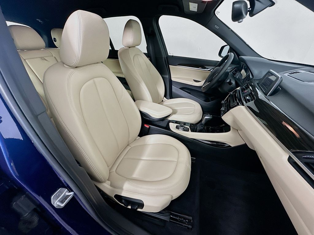 Thumbnail: 2016 BMW X1 - 28