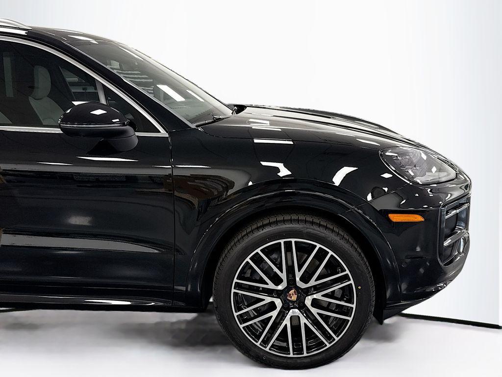 Thumbnail: 2026 Porsche Cayenne - 11