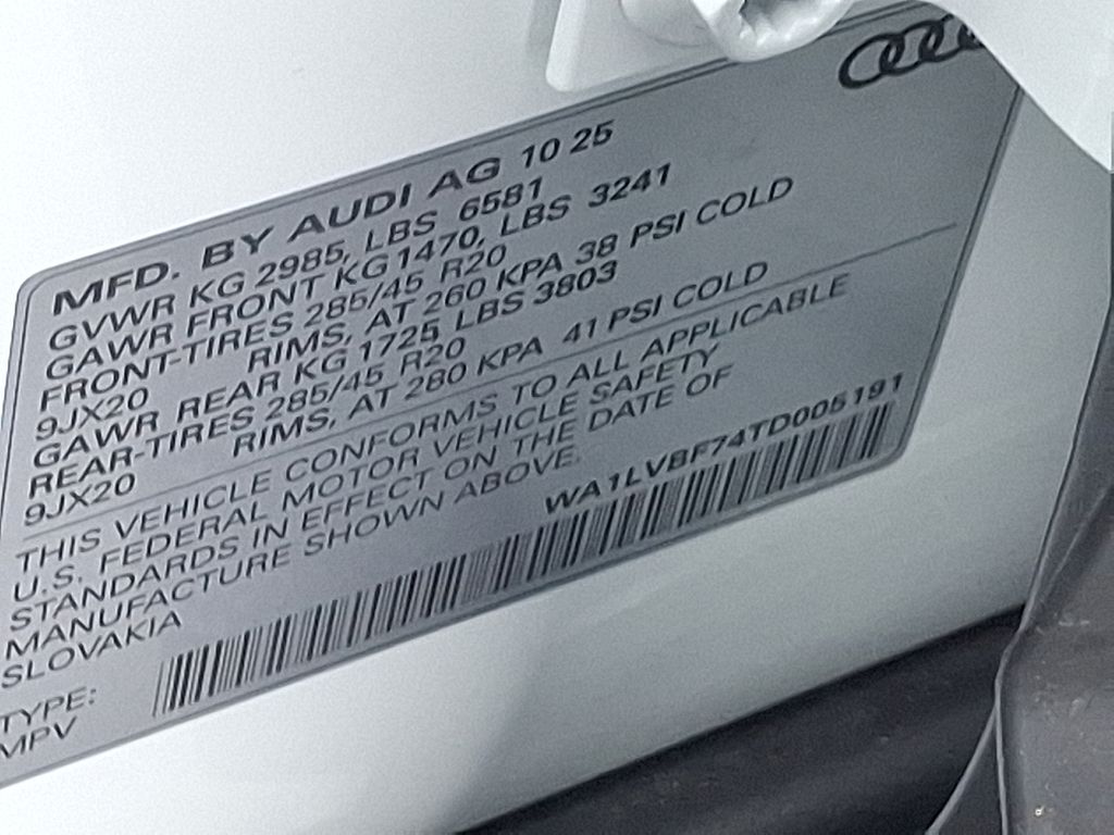 Thumbnail: 2026 Audi Q7 - 20