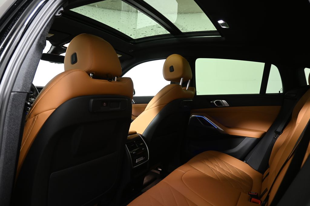 Thumbnail: 2023 BMW X6 - 32