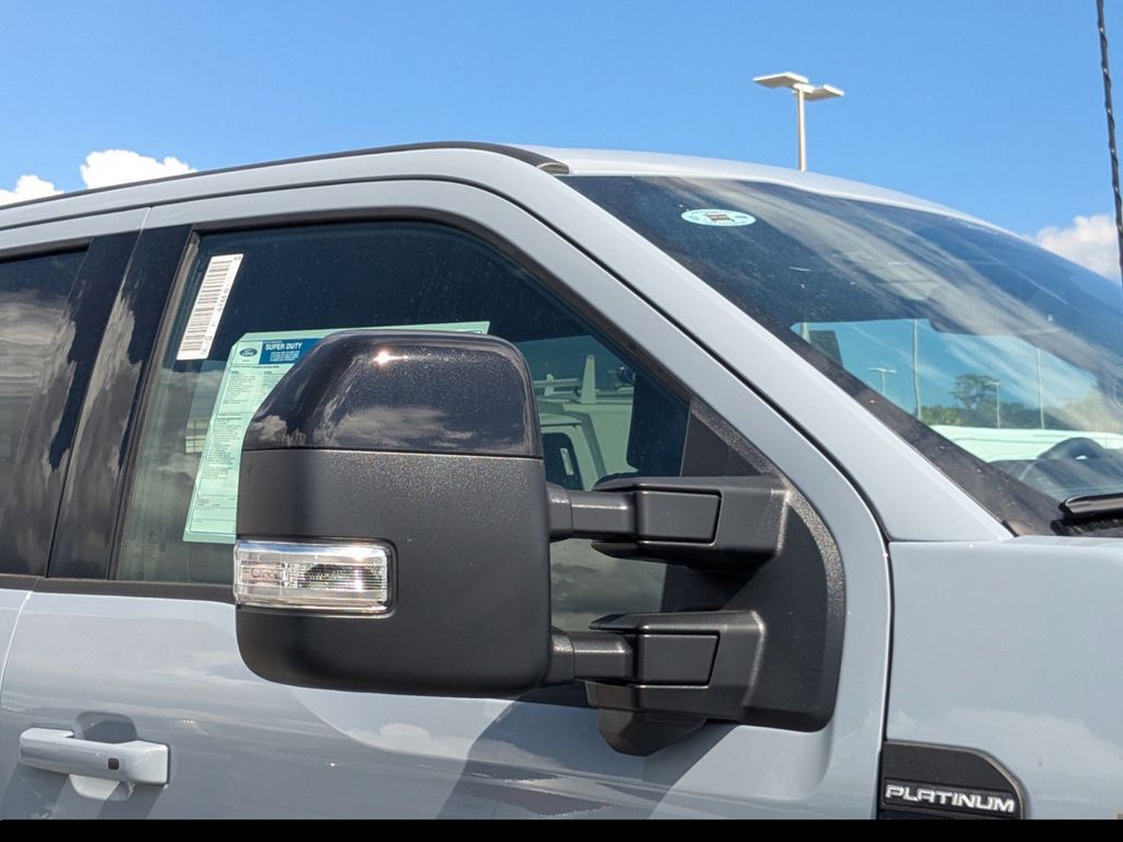 2026 Ford Super Duty F-250 SRW Platinum