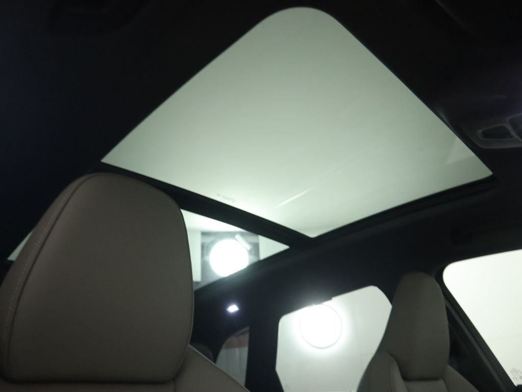 Thumbnail: 2025 Audi Q5 - 20