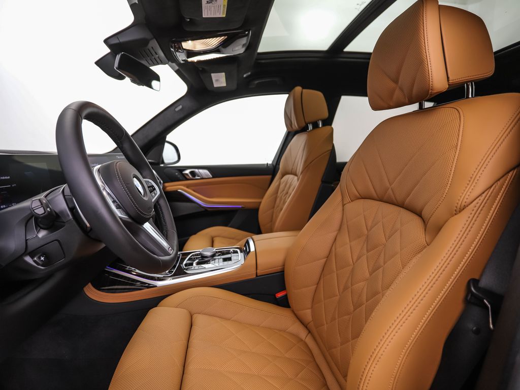 Thumbnail: 2026 BMW X7 - 11