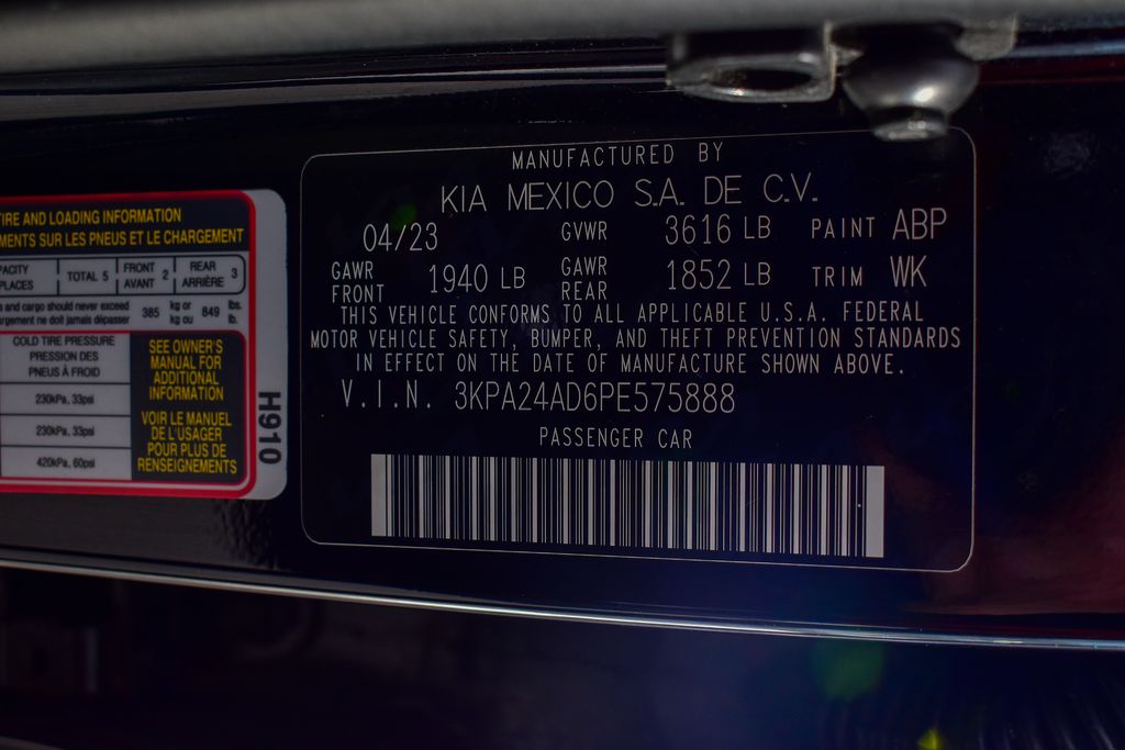 Thumbnail: 2023 Kia Rio - 12