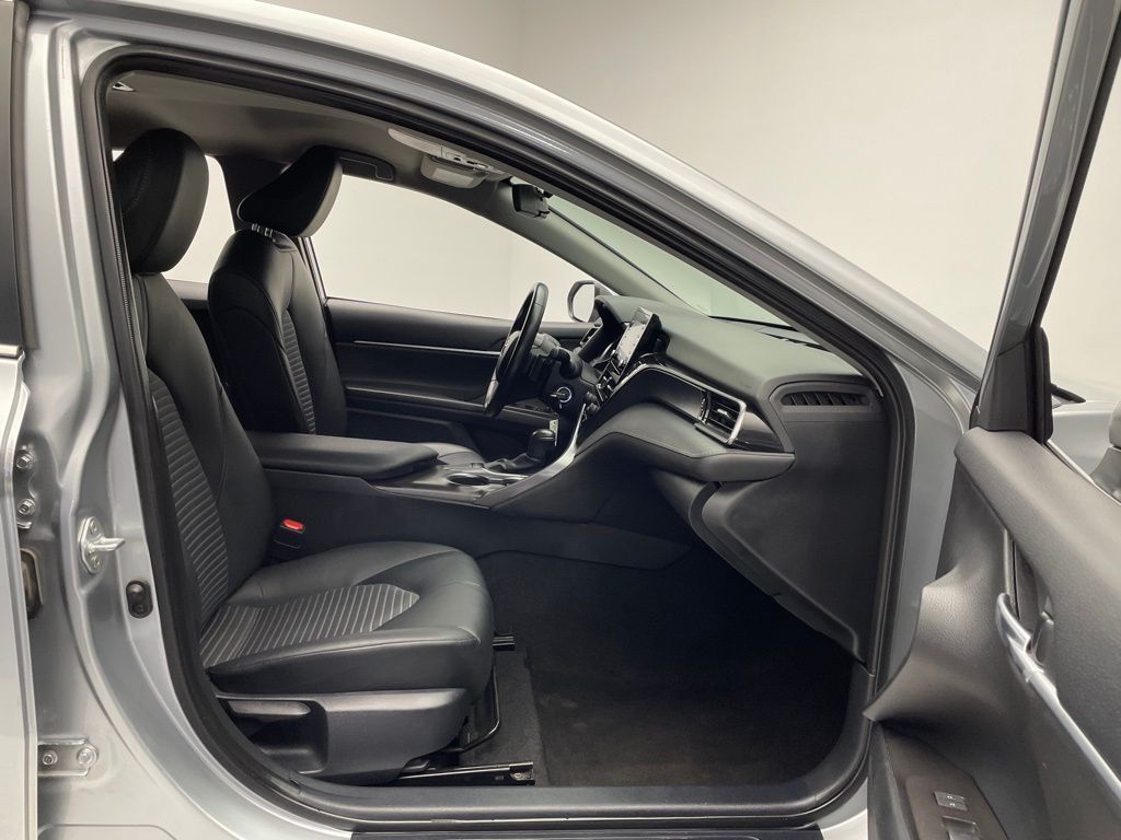 Thumbnail: 2023 Toyota Camry - 14