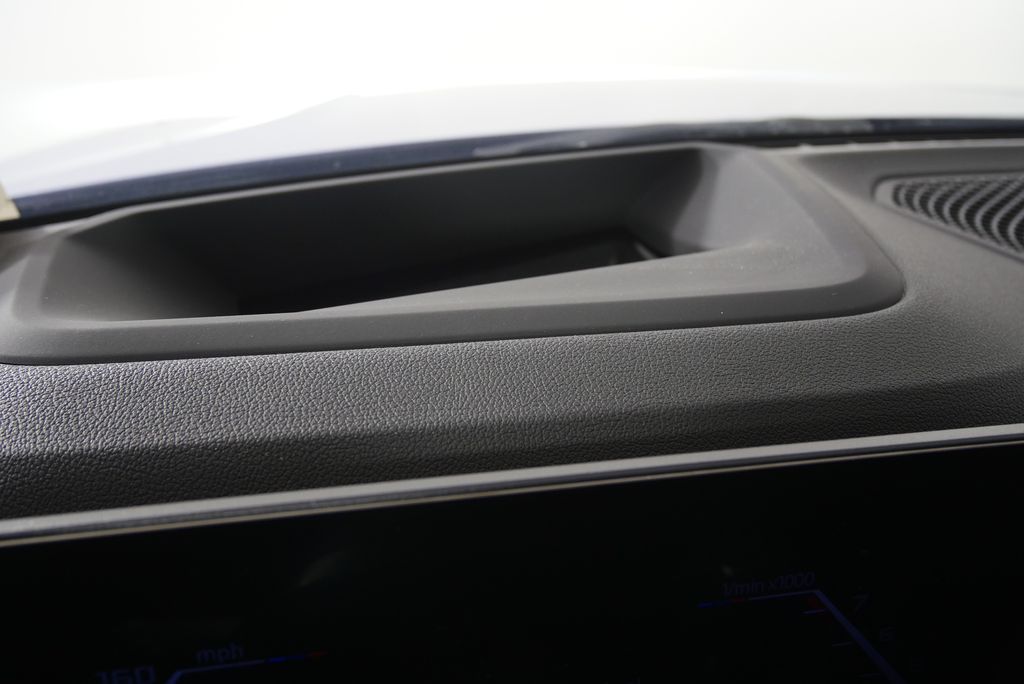 Thumbnail: 2025 BMW 3 Series - 23