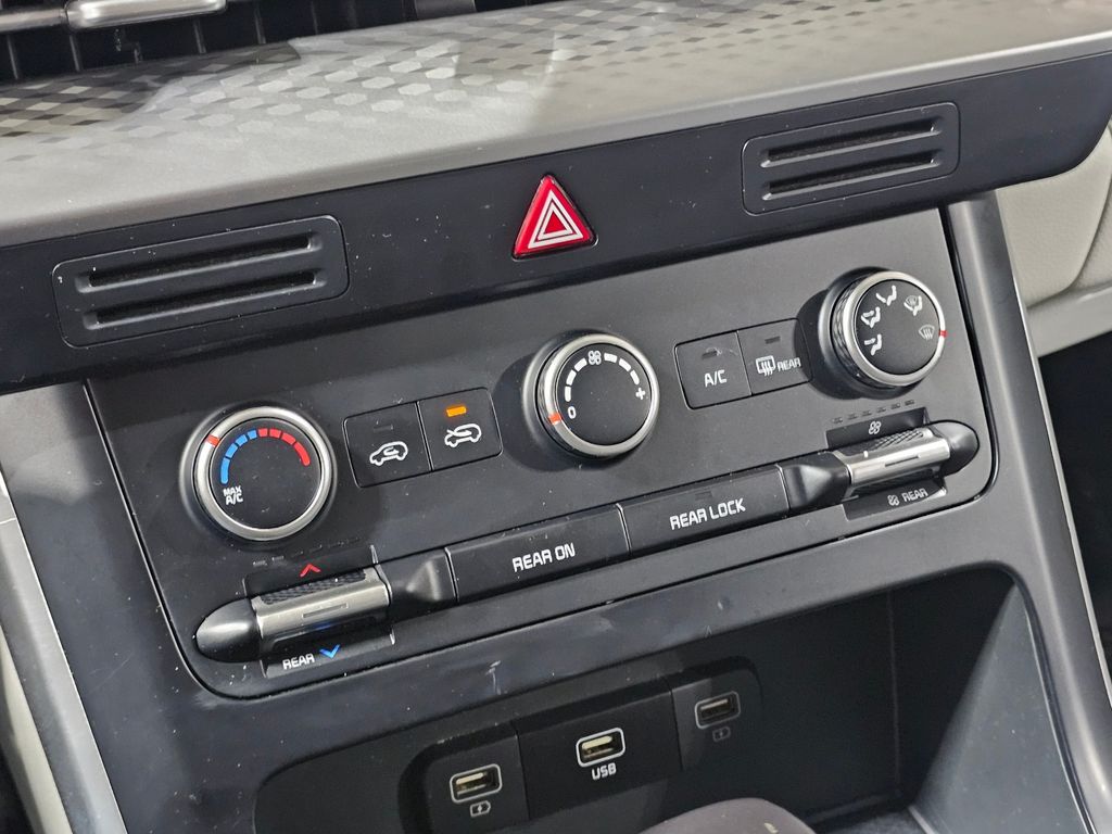 Used 2024 White Kia LX image 30