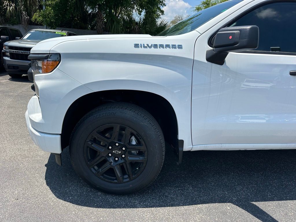 2024 Chevrolet Silverado 1500 Custom 11