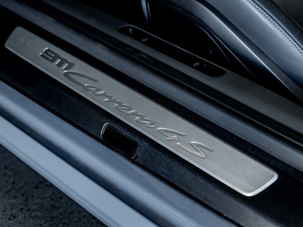 Certified Used 2024  Porsche Carrera 4S image 14