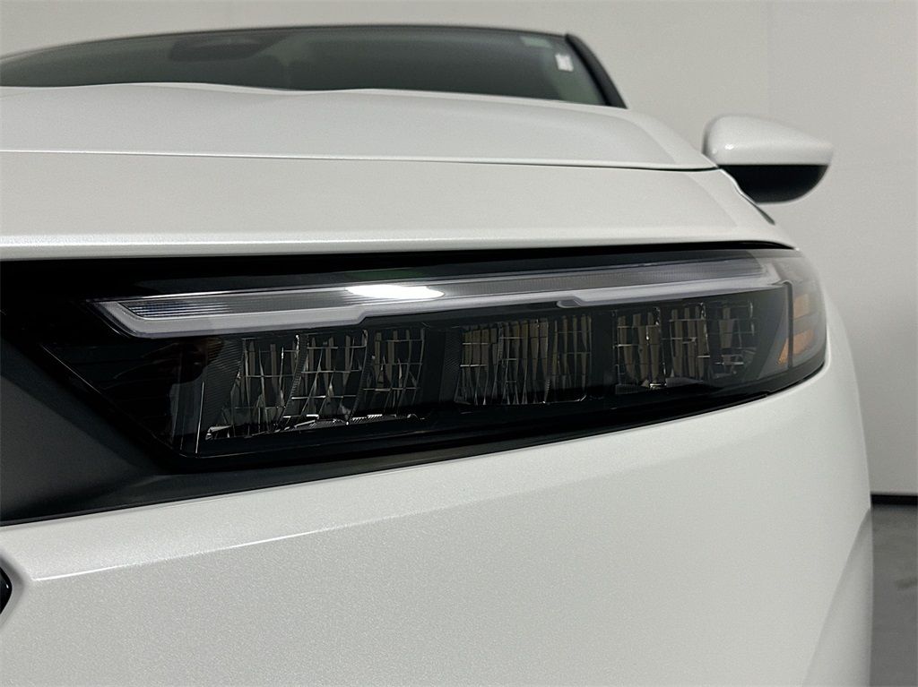 2025 Honda Accord LX photo