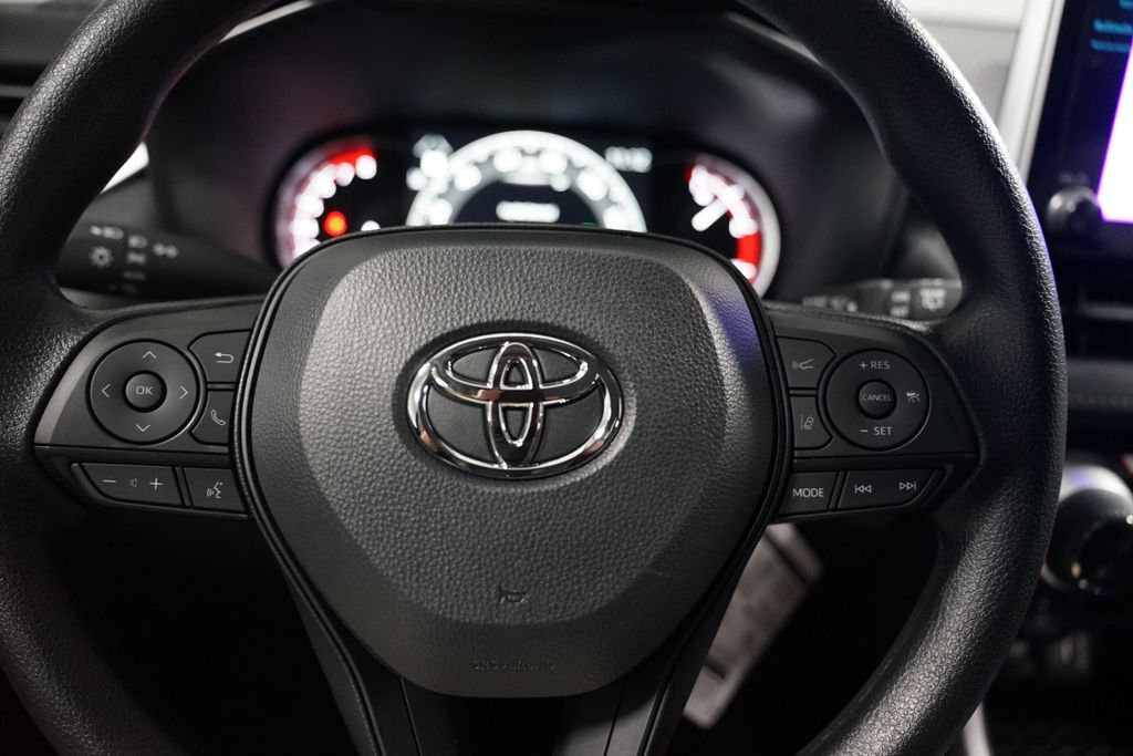 Thumbnail: 2025 Toyota RAV4 - 16