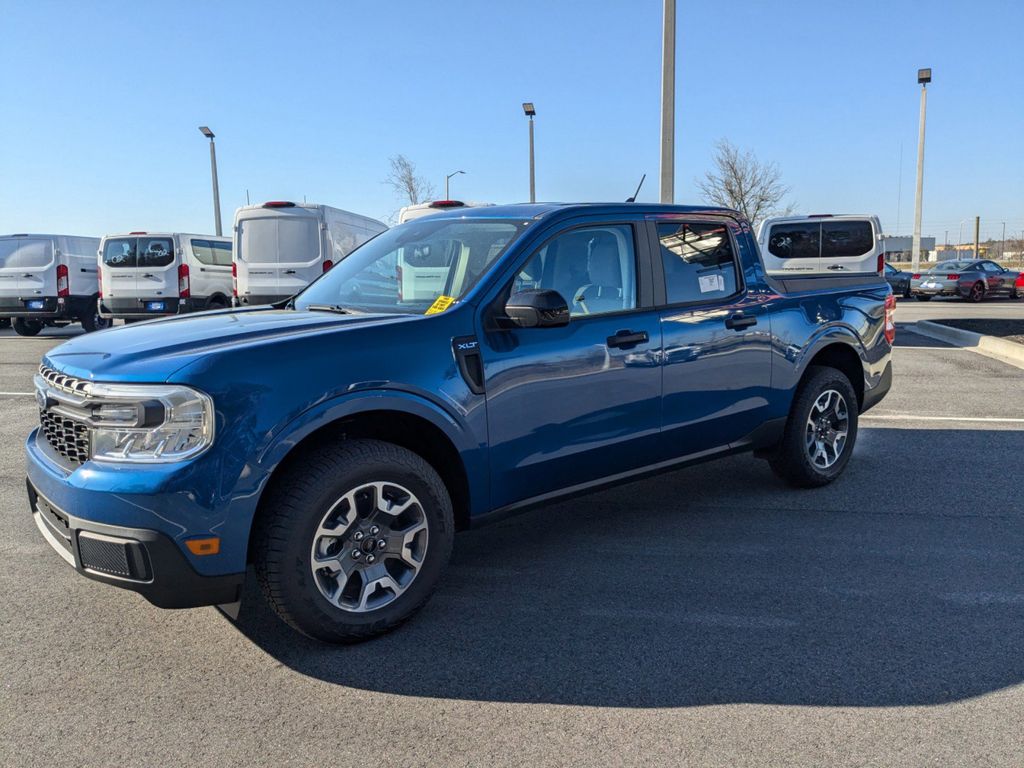 2024 Ford Maverick XLT