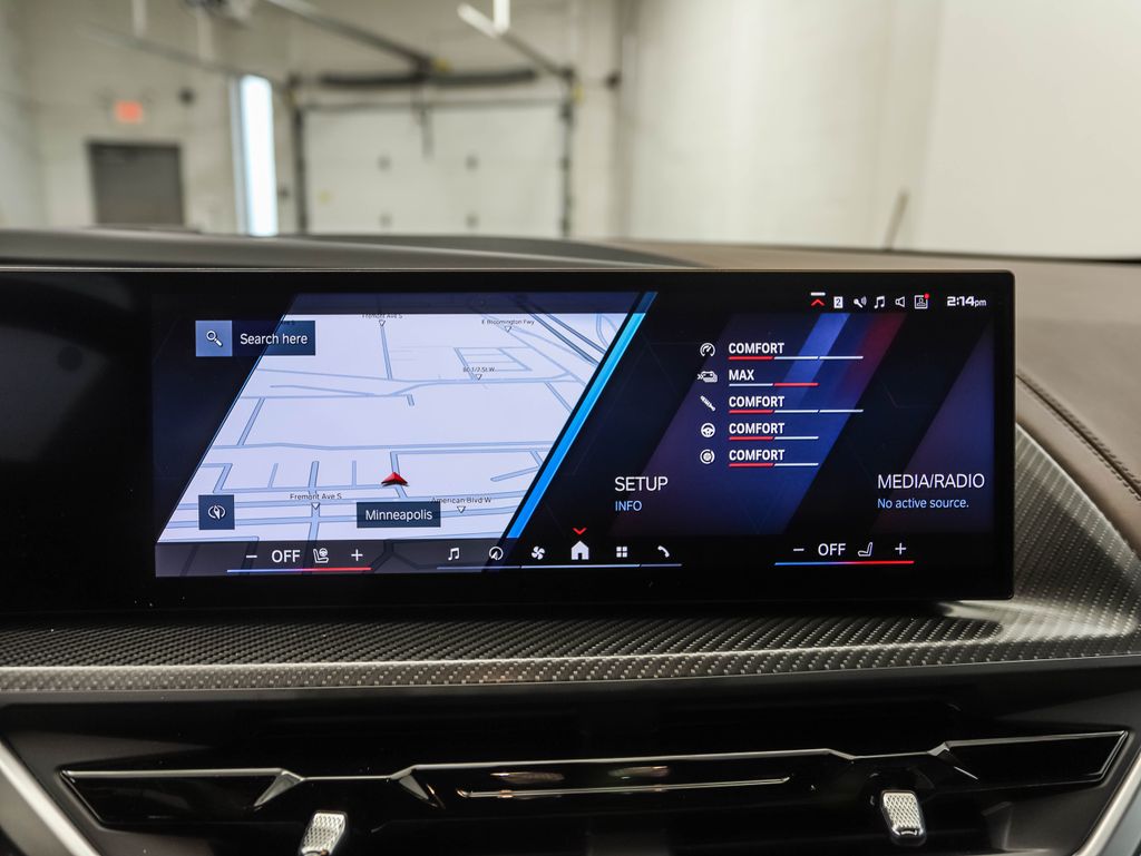 Thumbnail: 2025 BMW XM - 15