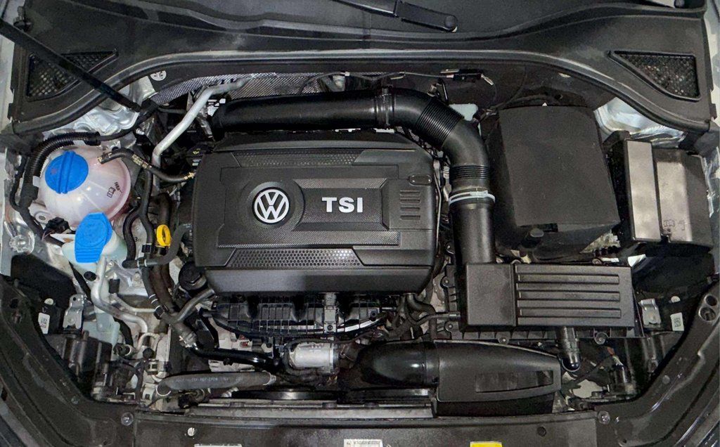 Used 2017 Reflex Silver Metallic Volkswagen 1.8T SE image 26